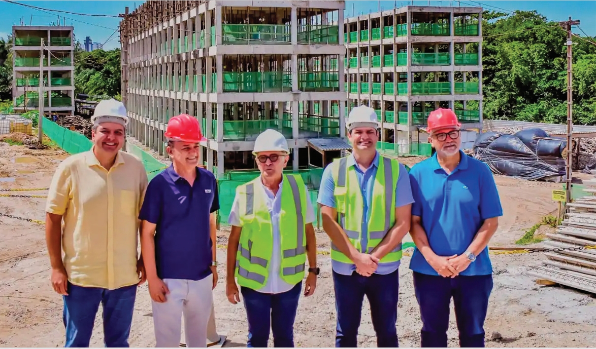 Prefeito apresenta resultados do João Pessoa Sustentável, inspeciona obras do habitacional na Beira Rio e projeta conclusão para início de 2025